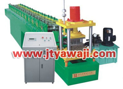 Wind resistant roll gate molding machine