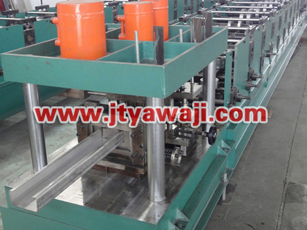 C type steel machine